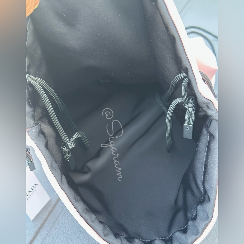 Prada backpack - Picture 9 of 10